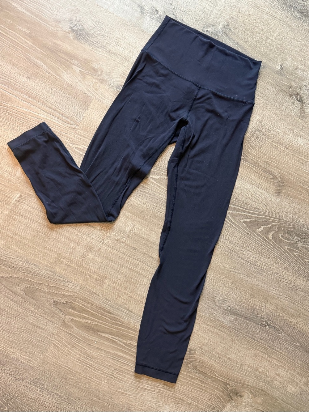lululemon PURPLE aligns
